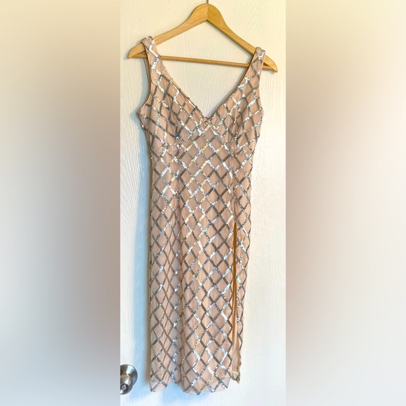 Boohoo Midi V Cut Neckline Thigh Split Sequin Cream Dress Women Petite Zero - Picture 3 of 14
